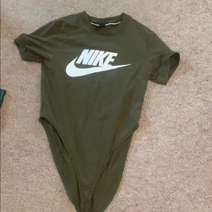 Women’s Nike Shirt